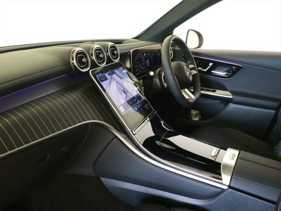 2025 Mercedes-BENZ GLC — миниатюра 23