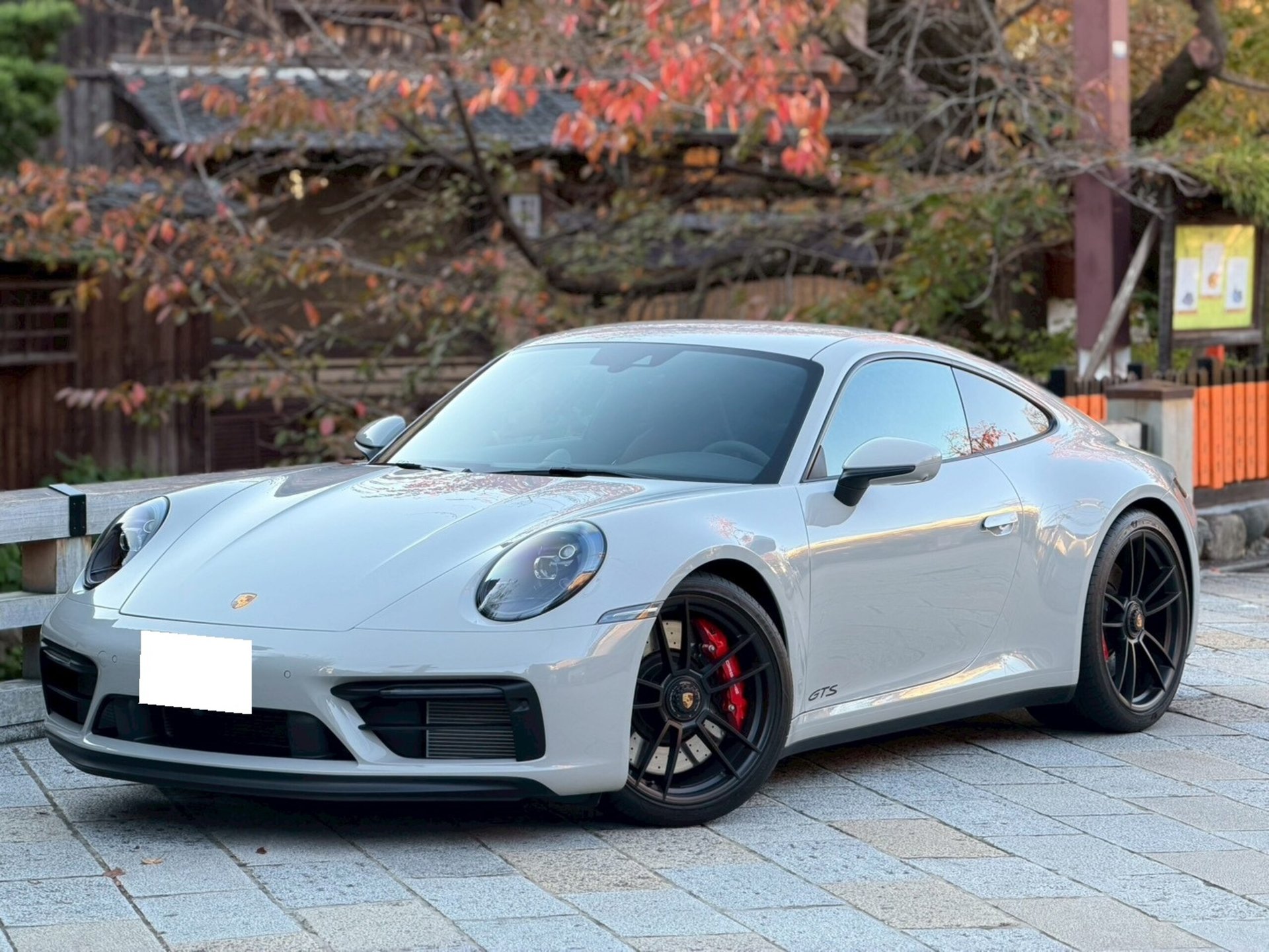 PORSCHE 911 - View 1