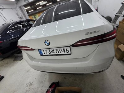 2025 BMW 5 SERIES 照片 3
