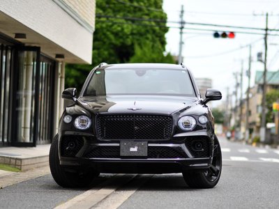 2021 Bentley BENTAYGA photo 3