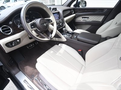 2021 Bentley BENTAYGA photo 9