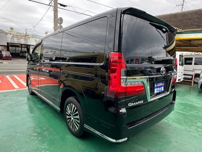 TOYOTA GRAND ACE - 4
