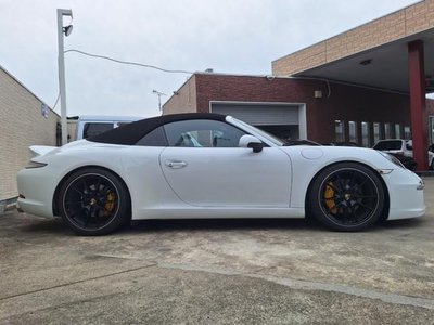 PORSCHE 911 - 6