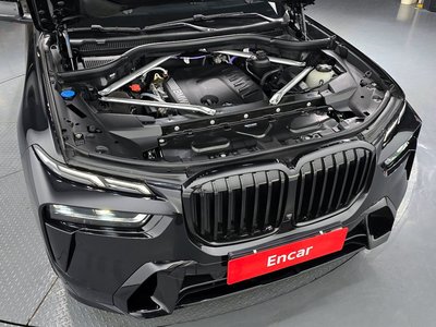 BMW X7 - 7