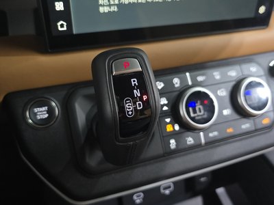 2024 LAND Rover DEFENDER thumbnail 12