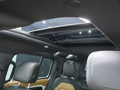 2024 LAND Rover DEFENDER thumbnail 26