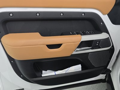 2024 LAND Rover DEFENDER thumbnail 14