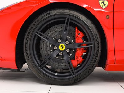 FERRARI 458 SPECIALE - 9