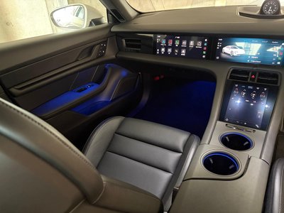 صورة مصغرة 11 لـ 2024 Porsche TAYCAN