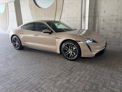 صورة مصغرة 19 لـ 2024 Porsche TAYCAN