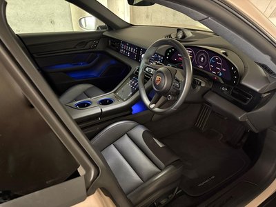 صورة مصغرة 14 لـ 2024 Porsche TAYCAN