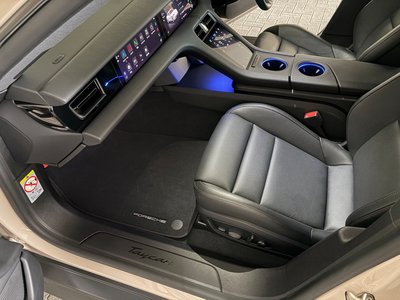 صورة مصغرة 13 لـ 2024 Porsche TAYCAN