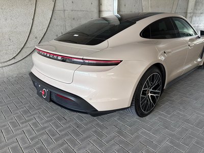 صورة مصغرة 24 لـ 2024 Porsche TAYCAN