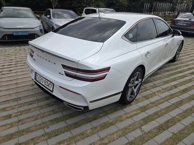 2022 Genesis G80 (RG3) 照片 3