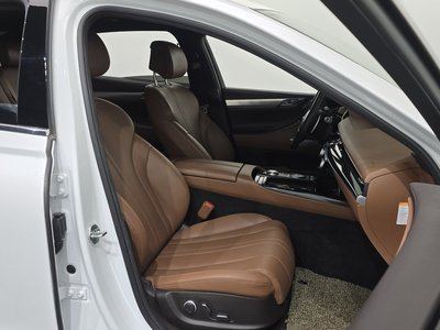 صورة مصغرة 16 لـ 2021 Genesis ELECTRIFIED G80 (RG3)