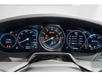 PORSCHE 911 - 6