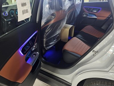 2026 Mercedes-BENZ GLC — миниатюра 12