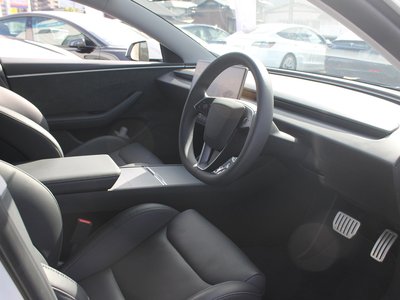2024 Tesla MODEL 3 — миниатюра 23