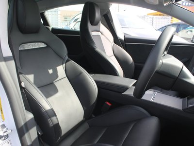 2024 Tesla MODEL 3 — миниатюра 24