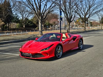 FERRARI F8 SPIDER - 1