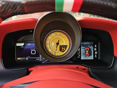 FERRARI F8 SPIDER - 8