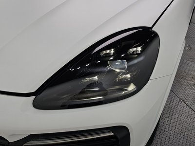 PORSCHE CAYENNE - 9