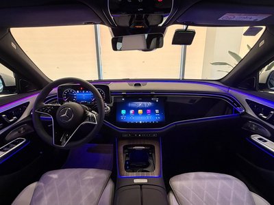 MERCEDES-BENZ E-CLASS - 4