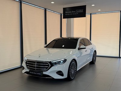 MERCEDES-BENZ E-CLASS - 1
