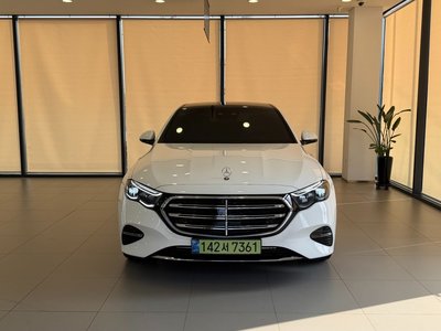 MERCEDES-BENZ E-CLASS - 2