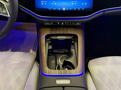 MERCEDES-BENZ E-CLASS - 9