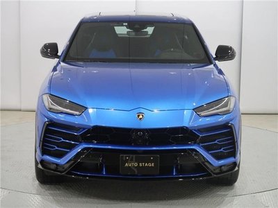 LAMBORGHINI URUS - 5
