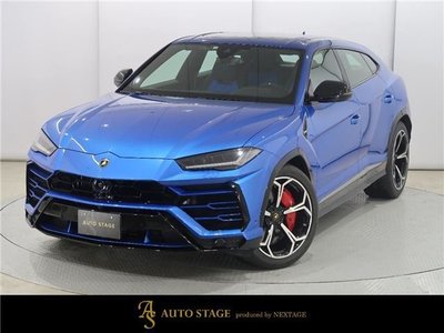 LAMBORGHINI URUS - 4