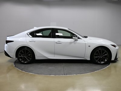 LEXUS IS - 5
