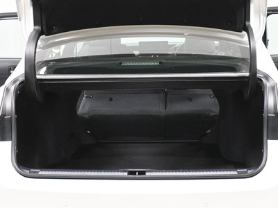 2022 Lexus IS — миниатюра 14