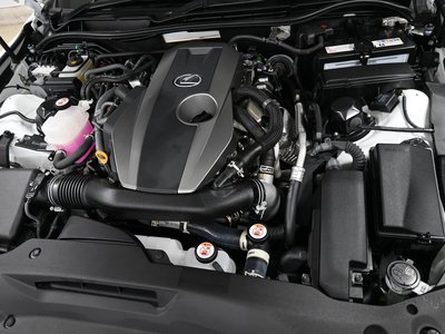 2022 Lexus IS — миниатюра 37