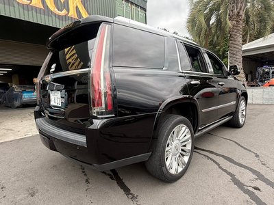 صورة 6 لـ 2016 Cadillac ESCALADE