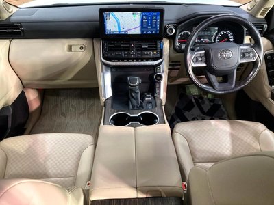 TOYOTA LAND CRUISER 300 - 2