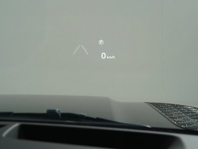 LAND ROVER DEFENDER - 7