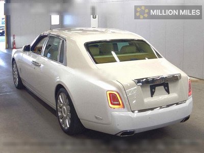 ROLLS-ROYCE PHANTOM - 2