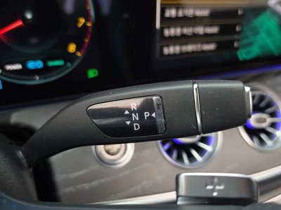 MERCEDES-BENZ E-CLASS - 9