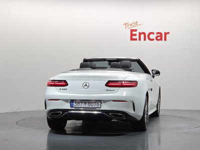 MERCEDES-BENZ E-CLASS - 4