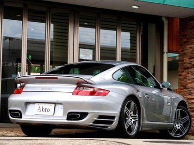 PORSCHE 911 - 4