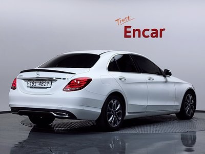 MERCEDES-BENZ C-CLASS - 3