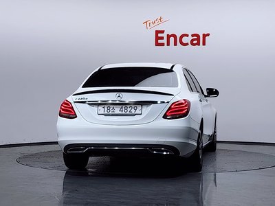 MERCEDES-BENZ C-CLASS - 4