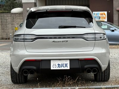 PORSCHE MACAN - 4