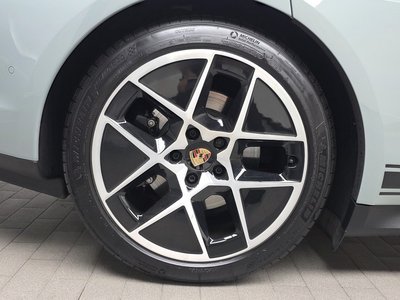 2024 Porsche TAYCAN 照片 6