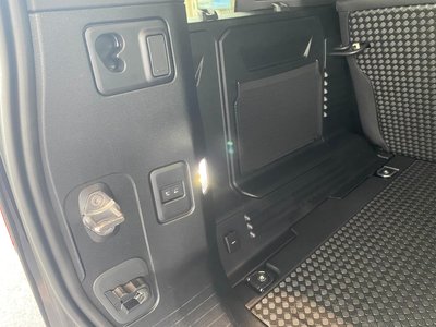 صورة مصغرة 19 لـ 2025 LAND Rover DEFENDER