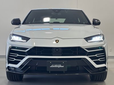 LAMBORGHINI URUS - 2