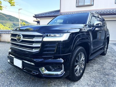 TOYOTA LAND CRUISER 300 - 7