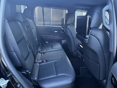 2025 Toyota LAND CRUISER 300 — миниатюра 17
